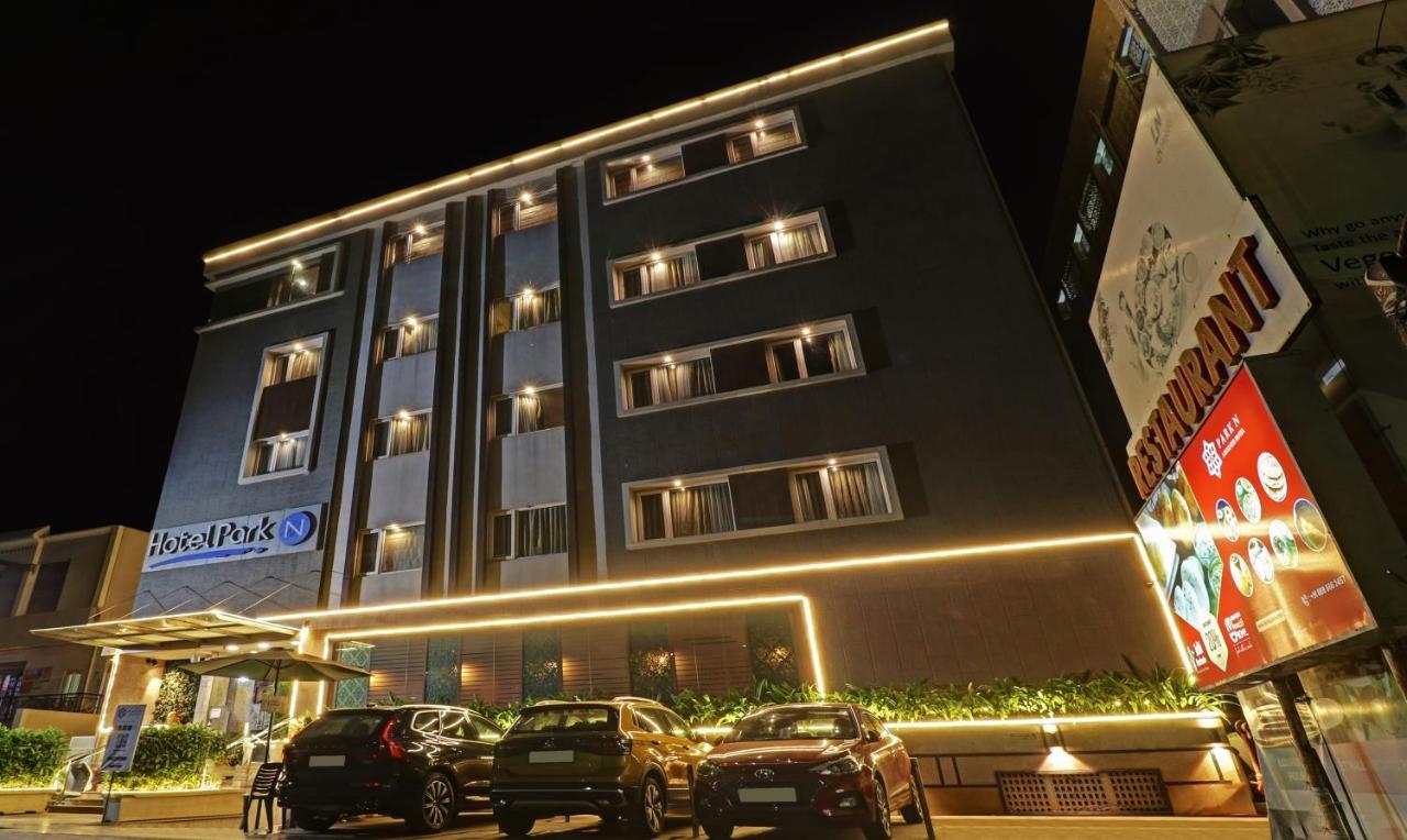Treebo Tryst Park N Hotel Vijayawāda Buitenkant foto